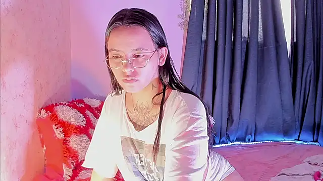 Snapshot of NattSumi chatting on 22, 11, 2025 NattSumi online show from 22, 11, 2025