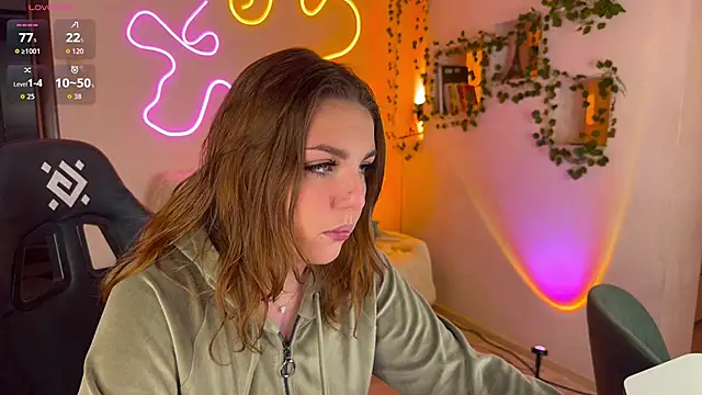 Snapshot of RobertAndLinela chatting on 22, 10, 2025 RobertAndLinela online show from 22, 10, 2025