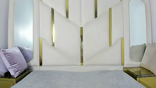 IsabellRodriguez18 online show from 11, 1, 2026