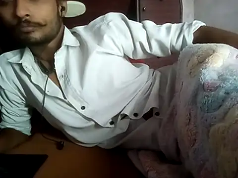 IamRentedBoybfriend online show from 17, 11, 2025