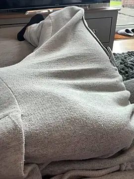 22TT2295 online show from 14, 3, 2025