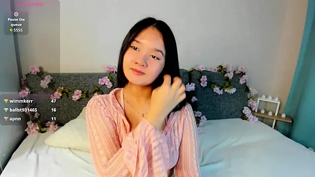 Snapshot of Maekko chatting on 4, 12, 2025 Maekko online show from 4, 12, 2025