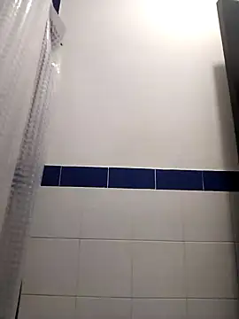 Mia WAll online show from 8, 1, 2025