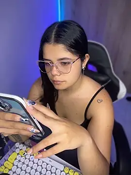 pretty angela1 online show from 13, 5, 2026