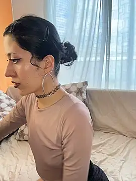 indira k online show from 25, 11, 2025