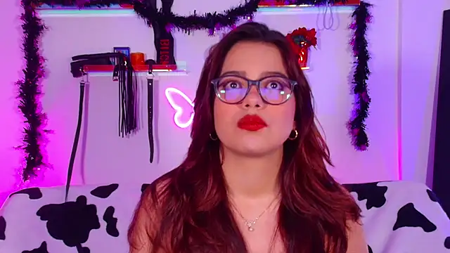 Snapshot of EmiF26 chatting on 15, 10, 2025 EmiF26 online show from 15, 10, 2025