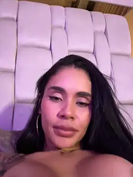 Snapshot of Karol_Towers chatting on 6, 3, 2025 Karol Towers online show from 6, 3, 2025