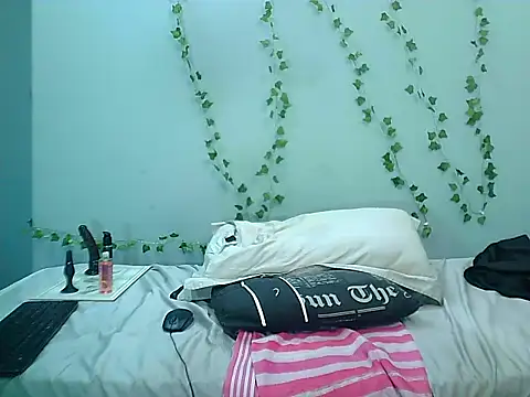 Snapshot of TAMARADEEXXL1989 chatting on 30, 12, 2024 TAMARADEEXXL1989 online show from 30, 12, 2024