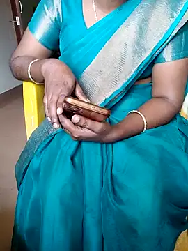 Snapshot of Tamil_roja69 chatting on 25, 12, 2024 Tamil roja69 online show from 25, 12, 2024