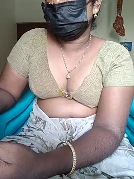 Snapshot of Tamil_roja69 chatting on 13, 9, 2025 Tamil roja69 online show from 13, 9, 2025