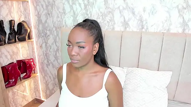 whiitneyfox online show from 28, 9, 2025