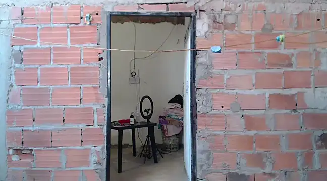 Coral0403 online show from 25, 1, 2025