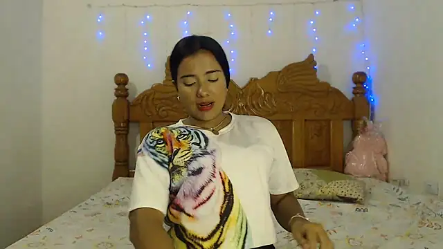 Coral0403 online show from 31, 1, 2025