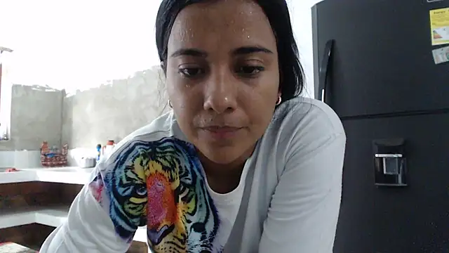 Coral0403 online show from 9, 3, 2025