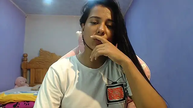 Coral0403 online show from 28, 9, 2025