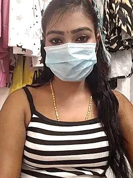 Snapshot of meena_27 chatting on 13, 2, 2025 meena 27 online show from 13, 2, 2025
