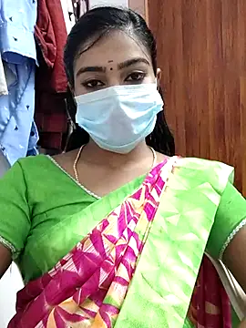 Snapshot of meena_27 chatting on 2, 3, 2025 meena 27 online show from 2, 3, 2025