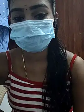 Snapshot of meena_27 chatting on 2, 3, 2025 meena 27 online show from 2, 3, 2025