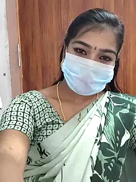 Snapshot of meena_27 chatting on 6, 3, 2025 meena 27 online show from 6, 3, 2025