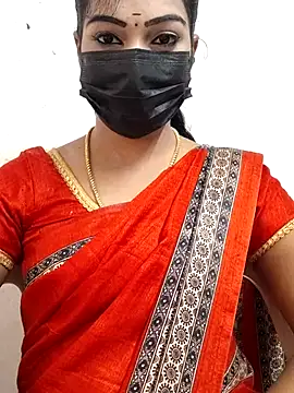Snapshot of meena_27 chatting on 10, 9, 2025 meena 27 online show from 10, 9, 2025