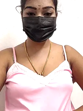 Snapshot of meena_27 chatting on 12, 9, 2025 meena 27 online show from 12, 9, 2025