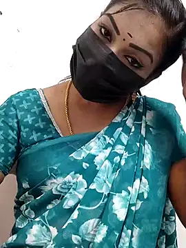 Snapshot of meena_27 chatting on 24, 9, 2025 meena 27 online show from 24, 9, 2025