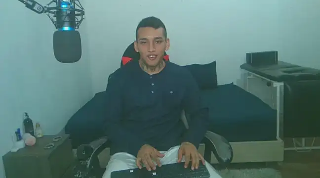 Snapshot of David_Adams2003 chatting on 30, 1, 2025 David Adams2003 online show from 30, 1, 2025