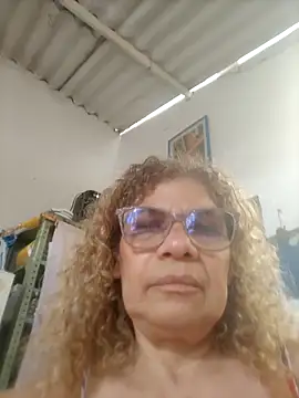 Snapshot of indiraa-channell chatting on 7, 10, 2025 indiraa-channell online show from 7, 10, 2025