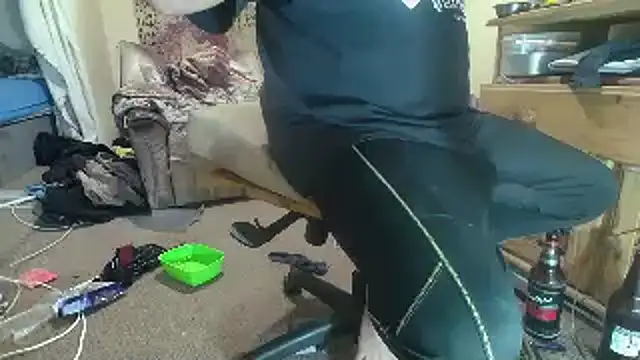 Snapshot of poesnuus999 chatting on 20, 9, 2025 poesnuus999 online show from 20, 9, 2025