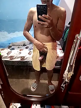 Snapshot of elmazitogrande chatting on 16, 10, 2025 elmazitogrande online show from 16, 10, 2025