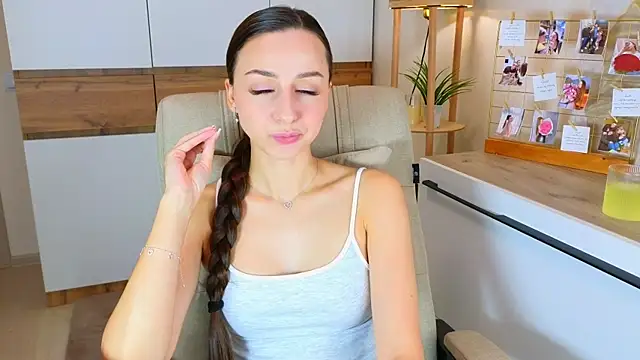 Snapshot of mellowness_ chatting on 2, 10, 2025 mellowness online show from 2, 10, 2025