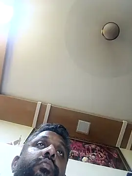 Snapshot of carria_homes chatting on 11, 11, 2025 carria homes online show from 11, 11, 2025