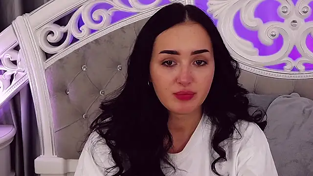 KimKhallifa online show from 14, 1, 2025