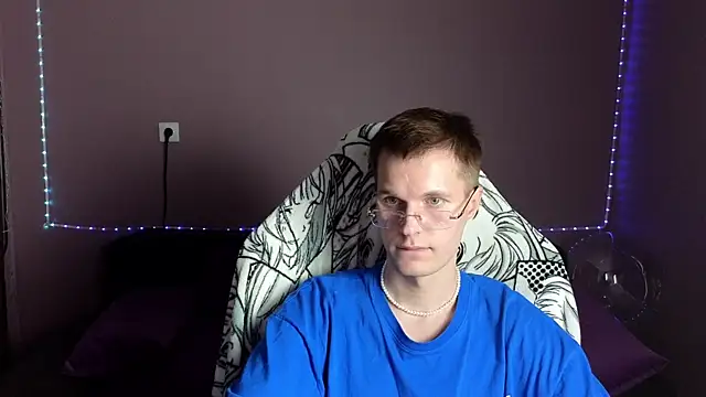 Snapshot of Leonnextdoor chatting on 29, 12, 2024 Leonnextdoor online show from 29, 12, 2024