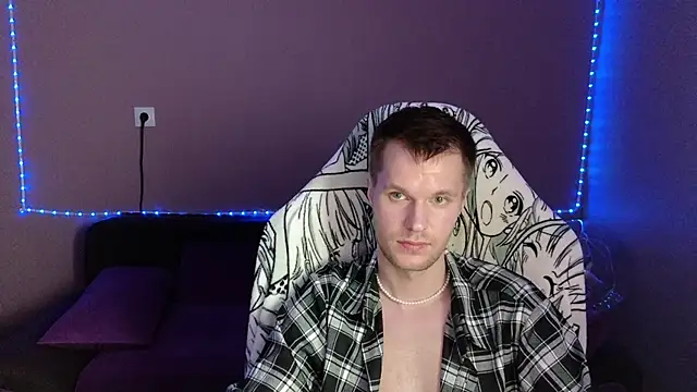 Snapshot of Leonnextdoor chatting on 4, 1, 2025 Leonnextdoor online show from 4, 1, 2025