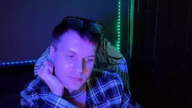 Snapshot of Leonnextdoor chatting on 16, 1, 2025 Leonnextdoor online show from 16, 1, 2025