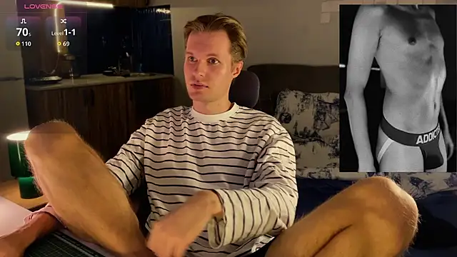 Snapshot of Leonnextdoor chatting on 15, 2, 2026 Leonnextdoor online show from 15, 2, 2026