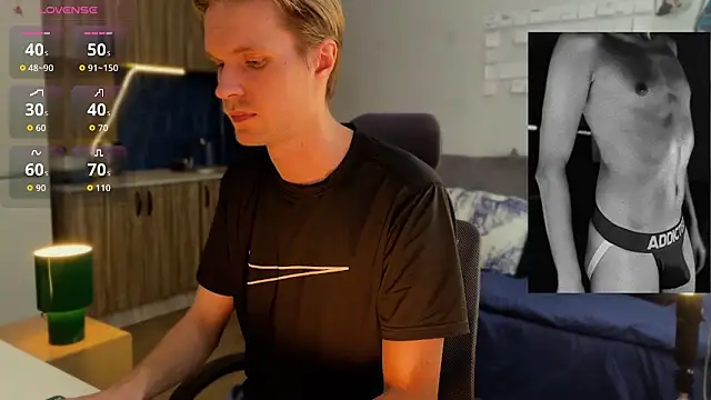 Snapshot of Leonnextdoor chatting on 23, 2, 2026 Leonnextdoor online show from 23, 2, 2026