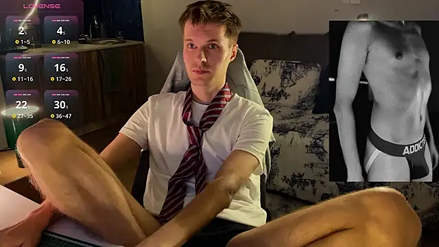 Snapshot of Leonnextdoor chatting on 9, 3, 2026 Leonnextdoor online show from 9, 3, 2026