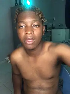 Snapshot of Redfucks333 chatting on 7, 2, 2026 Redfucks333 online show from 7, 2, 2026