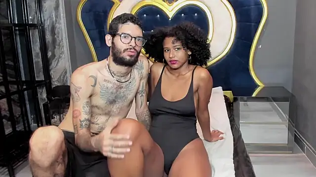 Snapshot of JenniferandBen chatting on 11, 1, 2025 JenniferandBen online show from 11, 1, 2025