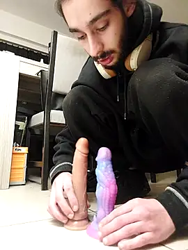 Levi Latino online show from 6, 2, 2025