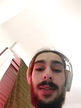 Levi Latino online show from 15, 2, 2025