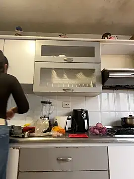 amelia cherry online show from 17, 9, 2025