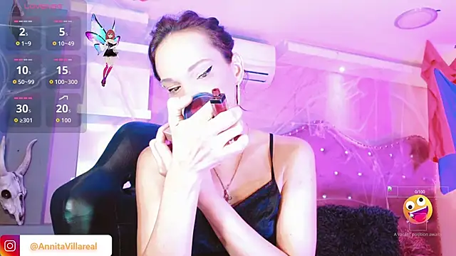 Annabelle-Villareal online show from 27, 10, 2025