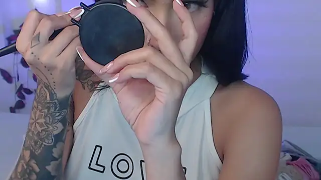 VenusEvans1 online show from 17, 2, 2025