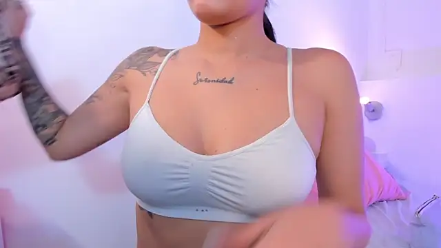 VenusEvans1 online show from 15, 12, 2025