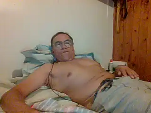 Snapshot of santiagon2015 chatting on 5, 2, 2025 santiagon2015 online show from 5, 2, 2025