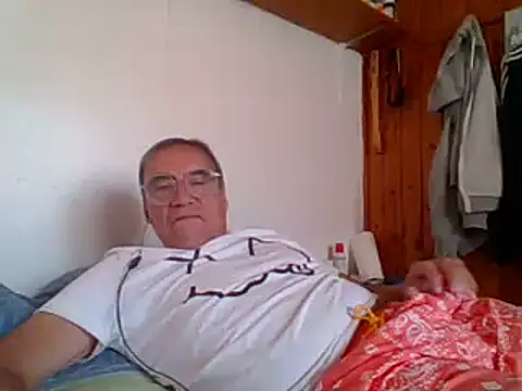 Snapshot of santiagon2015 chatting on 17, 3, 2025 santiagon2015 online show from 17, 3, 2025
