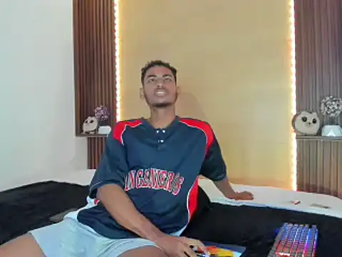 Evans777  online show from 8, 1, 2025